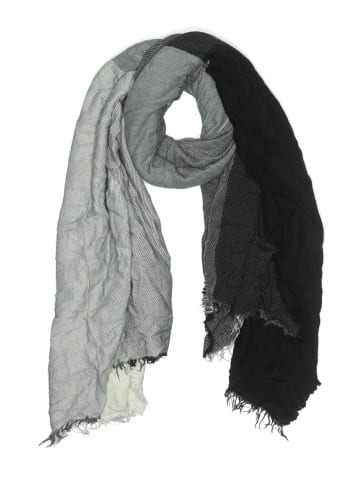 Maison Scarf (view 1)