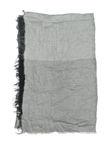 Maison Scarf (view 2)