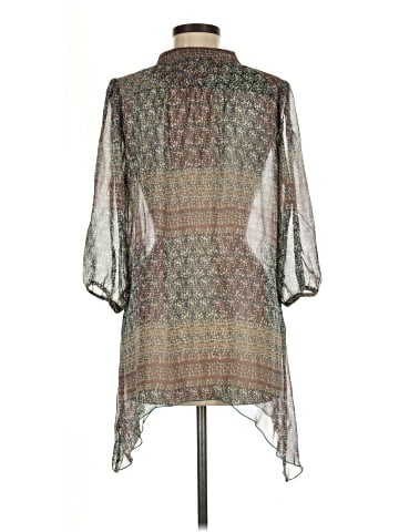 Quintessential 3/4 Sleeve Blouse (view 2)