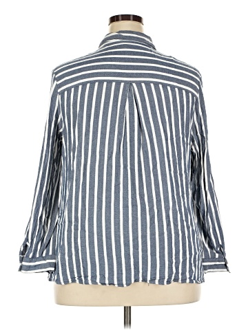 Lee Long Sleeve Button-Down Shirt (view 2)