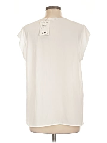 DR2 Sleeveless Blouse (view 2)