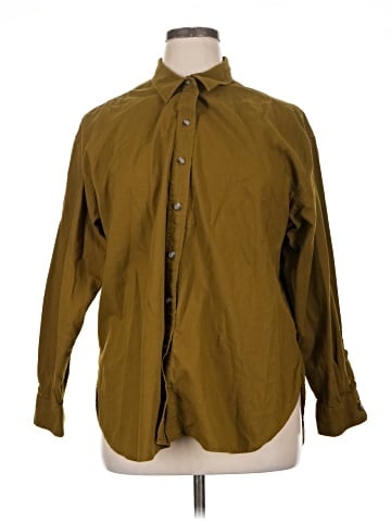 Universal Thread Long Sleeve Button-Down Shirt (view 1)