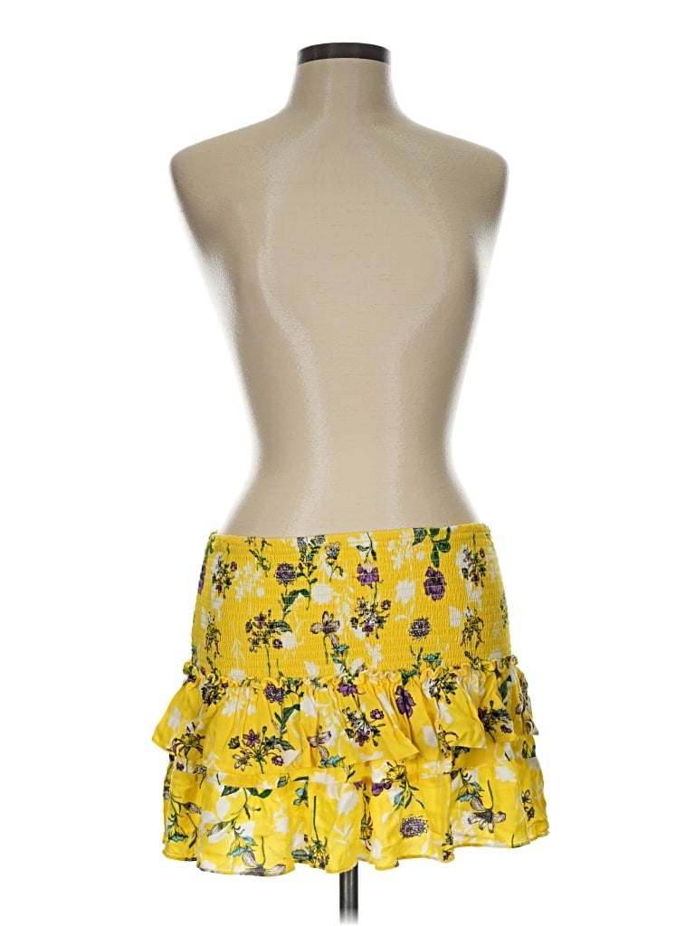 Pre-owned Skylar + Madison Sleeveless Top Yellow Halter Neckline Tops