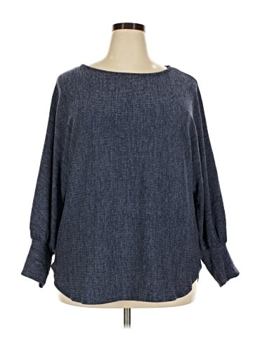 Max Studio 3/4 Sleeve T-Shirt (view 1)