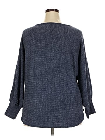 Max Studio 3/4 Sleeve T-Shirt (view 2)