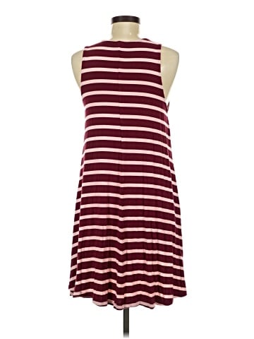Old Navy Casual Dress (view 2)