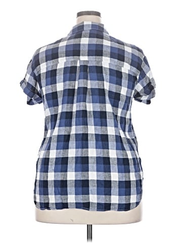 Caslon Short Sleeve Button-Down Shirt (view 2)