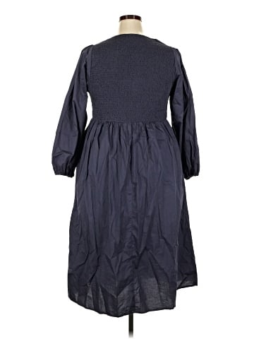 Old Navy Casual Dress (view 2)