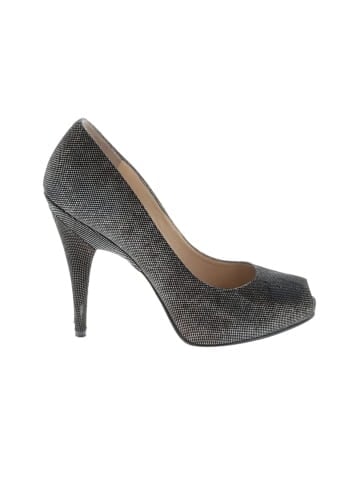 Joan & David Heels (view 1)