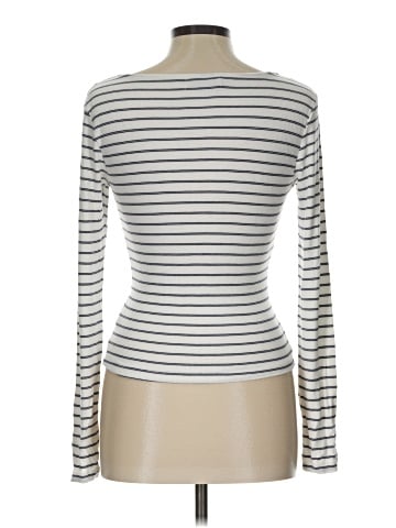 Urban Outfitters Long Sleeve T-Shirt (view 2)