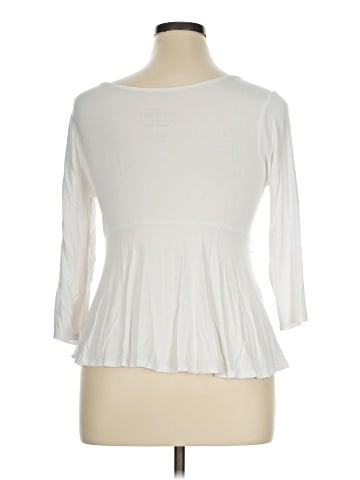 Torrid 3/4 Sleeve Top (view 2)