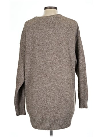 Old Navy Pullover Sweater (view 2)