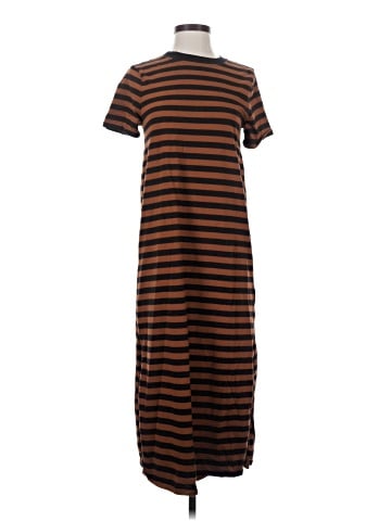 Old Navy Casual Dress (view 1)