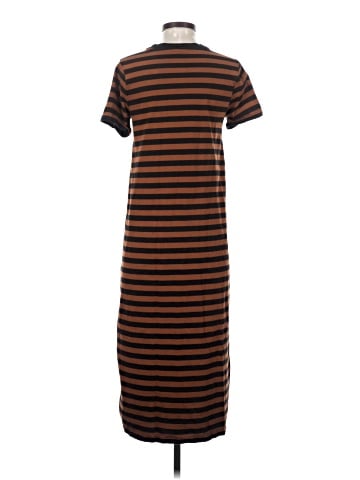 Old Navy Casual Dress (view 2)