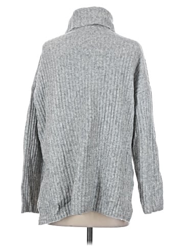 H&M Turtleneck Sweater (view 2)