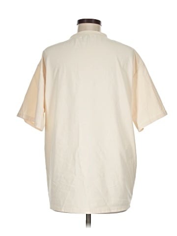 DAZY Short Sleeve T-Shirt (view 2)