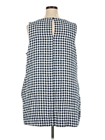 Old Navy Casual Dress (view 2)