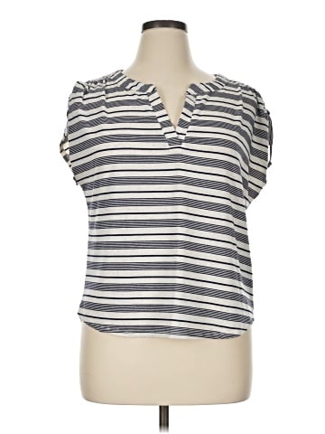 Love Scarlett Short Sleeve Top (view 1)