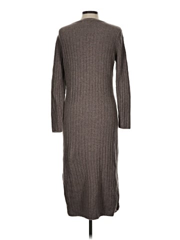 Old Navy Casual Dress (view 2)