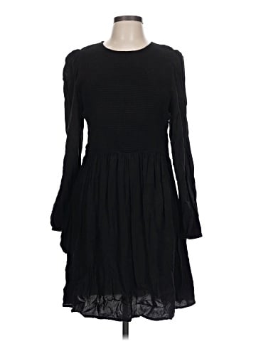 Old Navy Casual Dress (view 1)