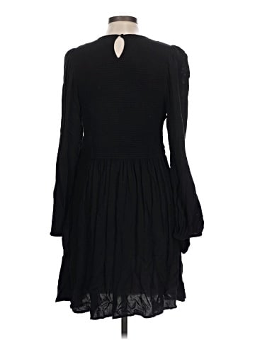 Old Navy Casual Dress (view 2)