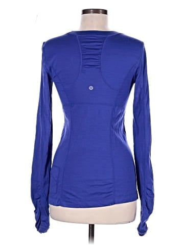 Lululemon Athletica Long Sleeve T-Shirt (view 2)