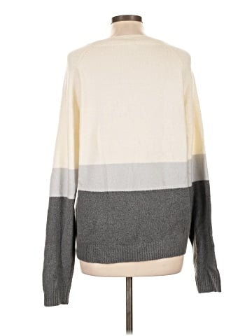 Olivia Grey Pullover Sweater (view 2)