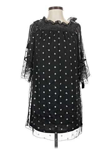 Romeo & Juliet Couture 3/4 Sleeve Top (view 1)