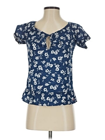 Hollister Short Sleeve Blouse (view 1)