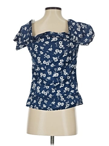 Hollister Short Sleeve Blouse (view 2)