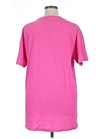 Victoria's Secret Short Sleeve T-Shirt (view 2)
