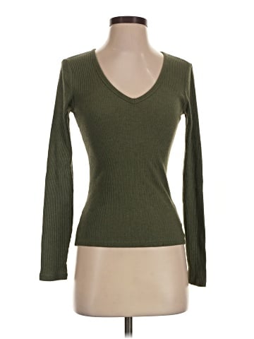 Old Navy Long Sleeve T-Shirt (view 1)