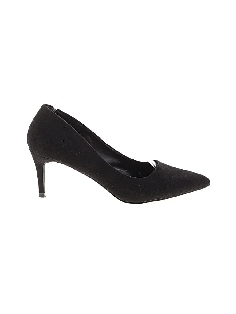 Pre-owned Cushionaire Heels In Black