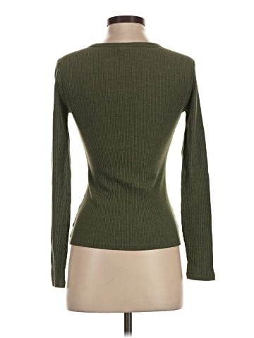 Old Navy Long Sleeve T-Shirt (view 2)