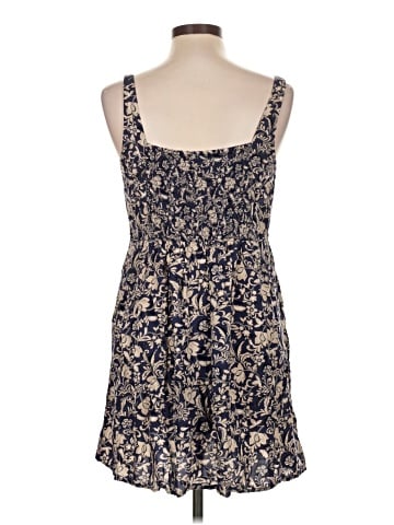 Old Navy Casual Dress (view 2)