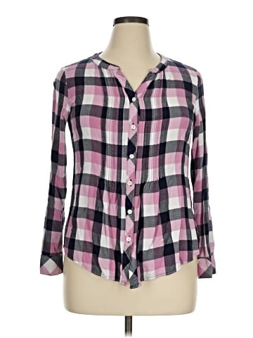 Croft & Barrow 3/4 Sleeve Button-Down Shirt (view 1)