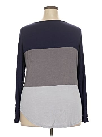 Amaryllis Long Sleeve Henley (view 2)