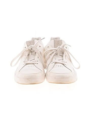 On Cloud Sneakers (view 2)