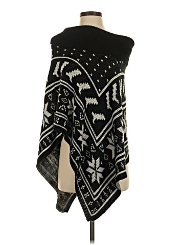 rue21 Poncho (view 1)