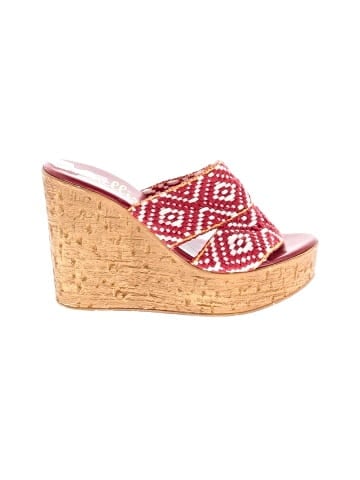 Callisto Wedges (view 1)