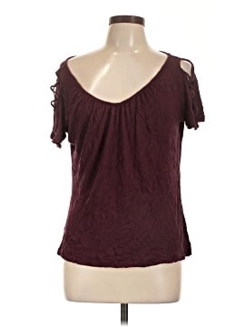 Jennifer Lopez Short Sleeve T-Shirt (view 1)