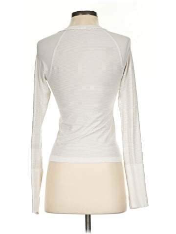 Lululemon Athletica Long Sleeve T-Shirt (view 2)