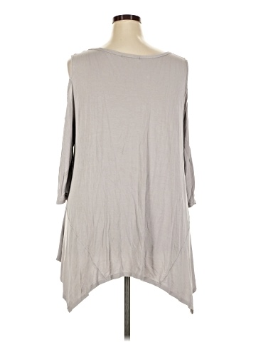 Green Envelope 3/4 Sleeve Top (view 2)