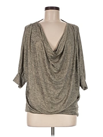 Versona 3/4 Sleeve Top (view 1)