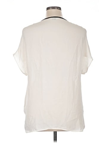 Vince. Short Sleeve Silk Top (view 2)