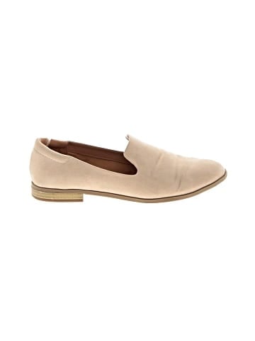 Universal Thread Flats (view 1)