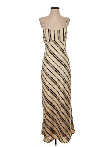 Le Lis Casual Dress (view 1)