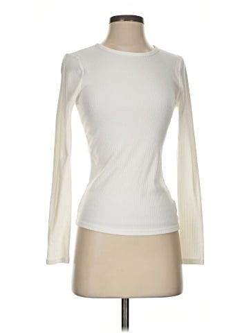 Old Navy Long Sleeve T-Shirt (view 1)