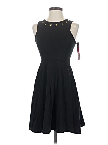 Xhilaration Cocktail Dress (view 1)