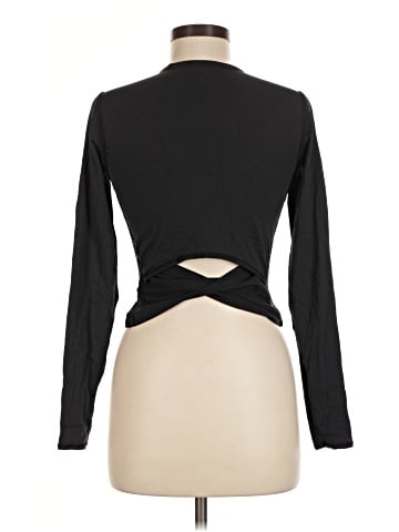 Lululemon Athletica Long Sleeve T-Shirt (view 2)